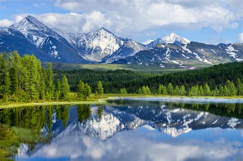 altai mountains mongolia